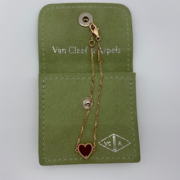 Van Cleef & Arpels Sweet Alhambra heart bracelet! - Picture 3 of 8